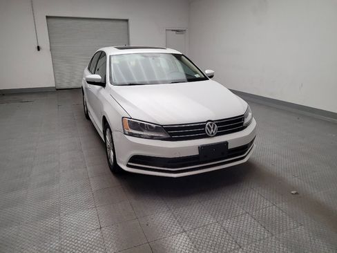 Used 2015 Volkswagen Jetta SE image 14
