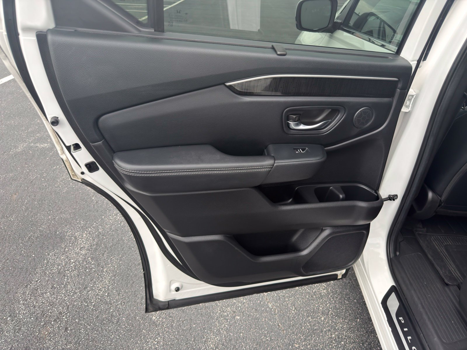 Used 2023 Honda Pilot Elite image 27