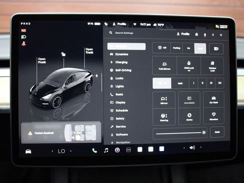 Used 2024 Tesla Model Y Performance AWD/4WD image 15