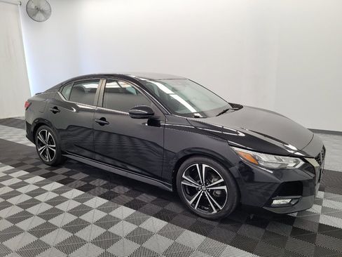 Used 2021 Nissan Sentra SR FWD image 11