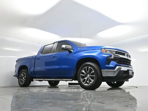 Used 2022 Chevrolet Silverado 1500 LT image 64