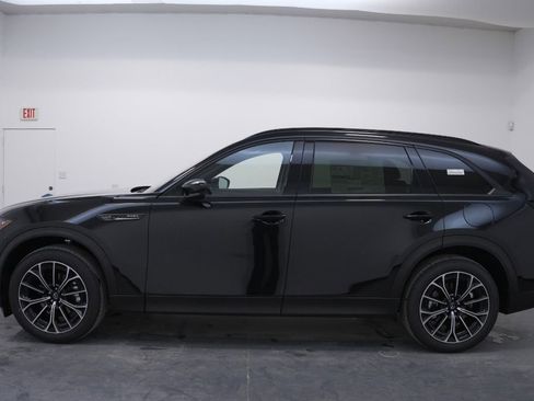 New 2025 MAZDA CX-70 Plug-In Hybrid w/ Premium Plus image 14