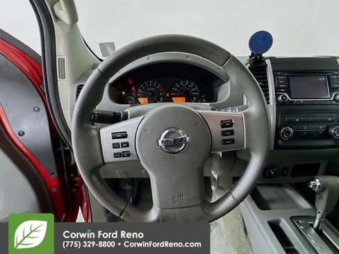 Used 2016 Nissan Frontier SV image 11