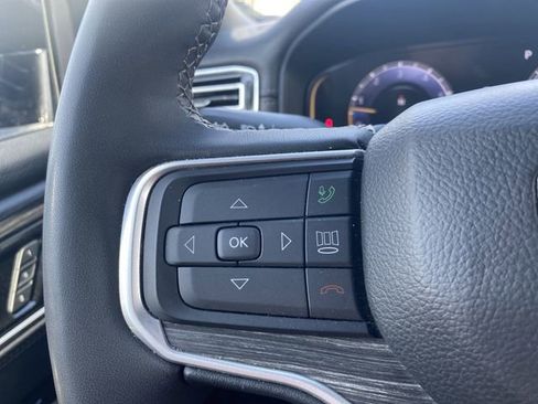 Used 2024 Jeep Wagoneer L Series II image 30