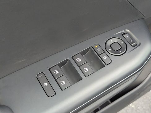 New 2026 Kia K4 FWD image 18