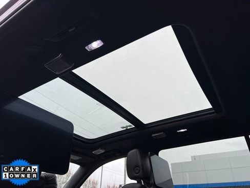 Used 2022 Cadillac Escalade ESV Premium Luxury Platinum image 14