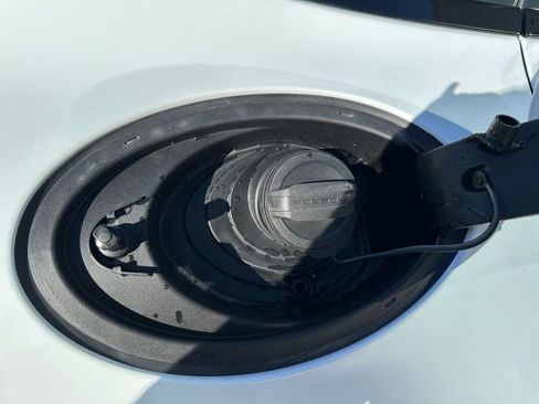 Used 2026 Porsche Panamera 4 image 41