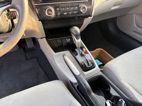 Used 2013 Honda Civic LX image 21