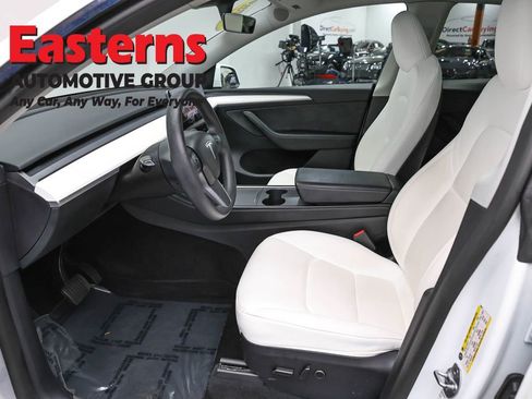 Used 2023 Tesla Model Y Long Range AWD/4WD image 14