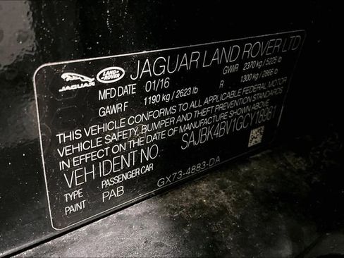 Used 2016 Jaguar XF Prestige image 27