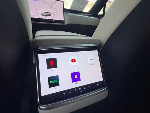 Used 2025 Tesla Model S AWD/4WD image 6