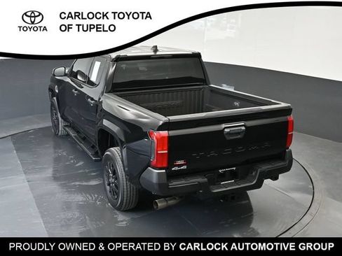 Used 2025 Toyota Tacoma SR AWD/4WD image 18