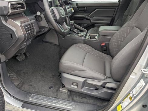Used 2024 Toyota Tacoma SR5 AWD/4WD image 4