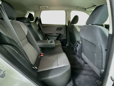 Used 2022 Nissan Rogue S AWD/4WD image 25