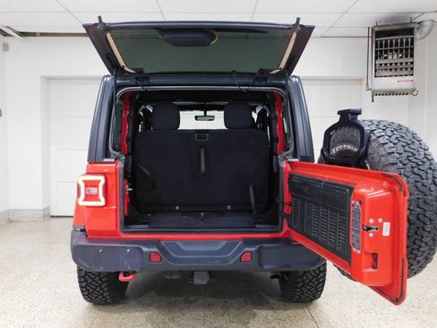 Used 2020 Jeep Wrangler Rubicon w/ Uconnect 4C Nav & Sound Group AWD/4WD image 55