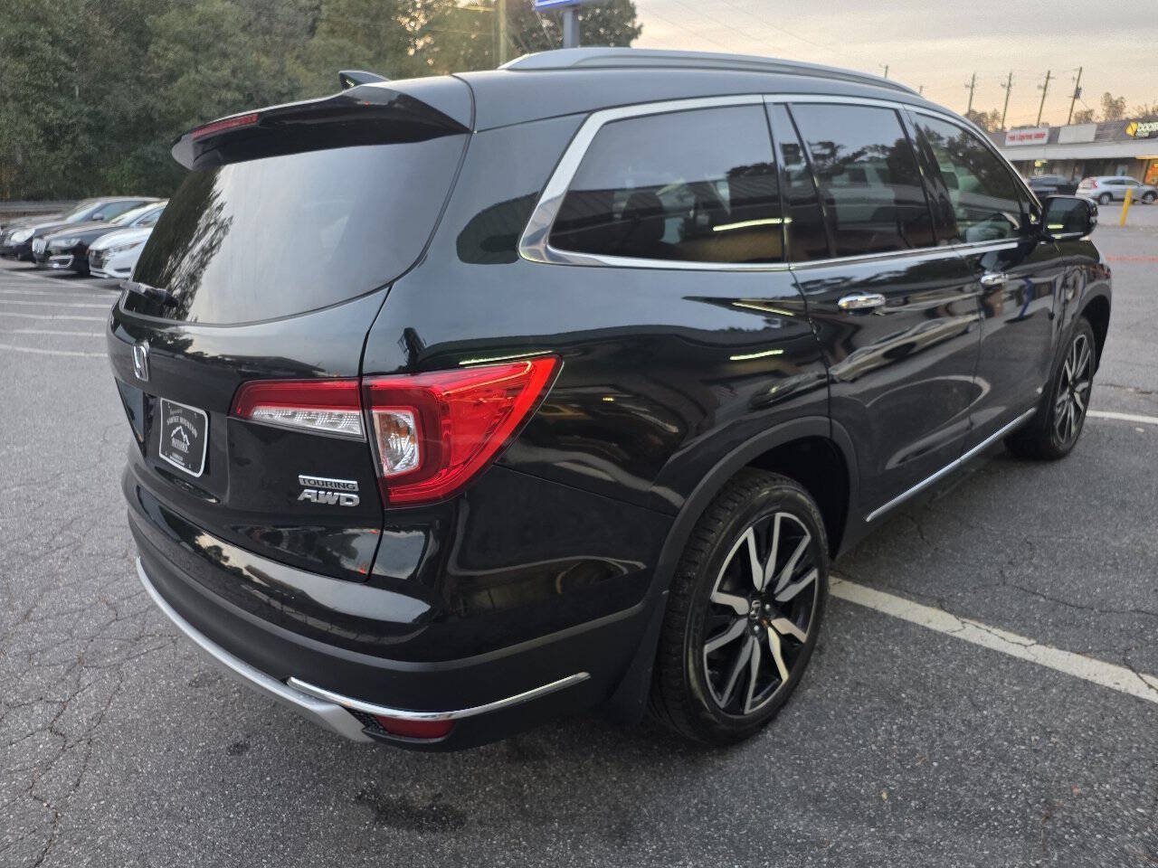 Used 2019 Honda Pilot Touring image 6
