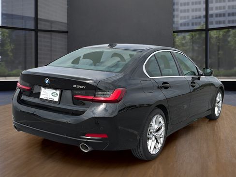 Used 2025 BMW 330i Sedan RWD image 16