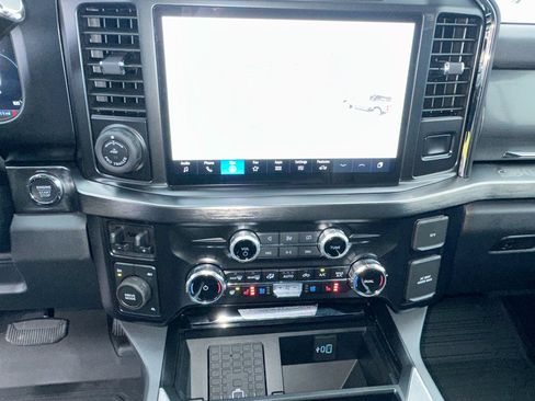 Used 2024 Ford F350 Lariat w/ Lariat Ultimate Package AWD/4WD image 32