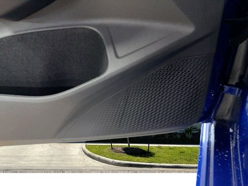 Used 2025 Volkswagen Golf w/ Euro Style Package image 21