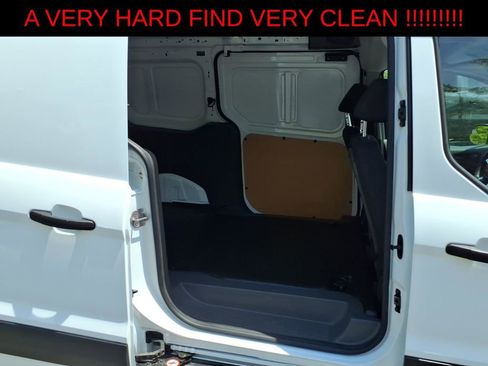 Used 2023 Ford Transit Connect XL FWD image 11