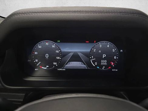 Used 2024 Land Rover Defender 130 X-Dynamic SE AWD/4WD image 19