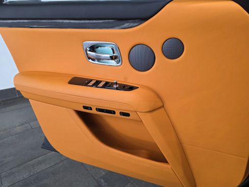 Used 2024 Rolls-Royce Ghost w/ Ghost Package image 27