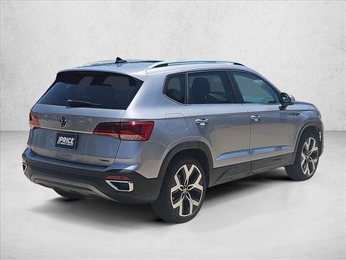Used 2023 Volkswagen Taos SEL AWD/4WD image 5