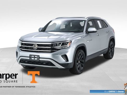 Used 2023 Volkswagen Atlas Cross Sport SE w/ Panoramic Sunroof Package FWD image 1