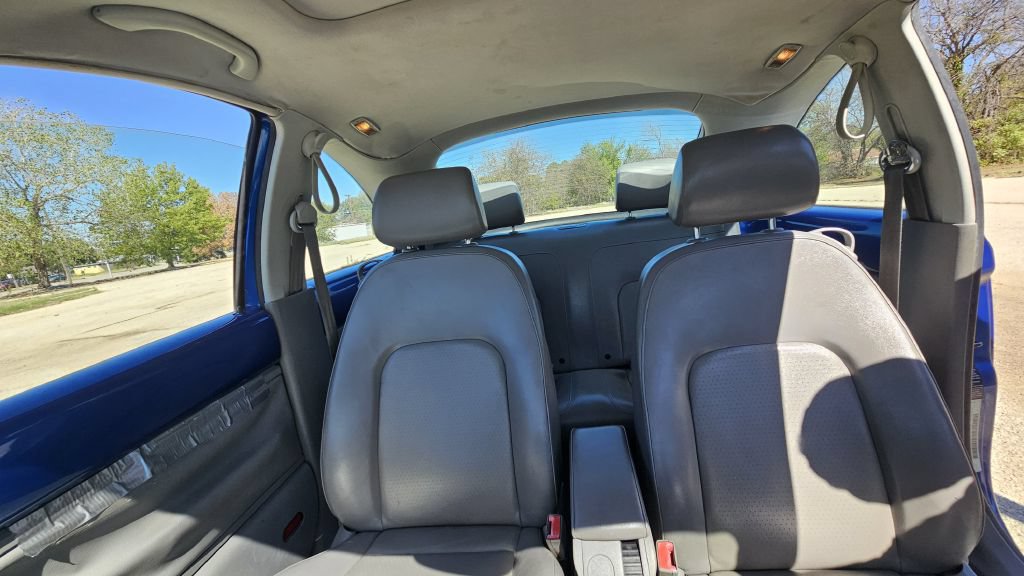 Used 2004 Volkswagen Beetle GLS FWD image 9