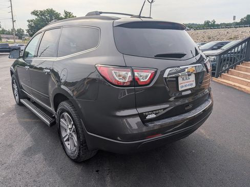 Used 2017 Chevrolet Traverse LT w/ LPO, 'HIT The Road' Package FWD image 4