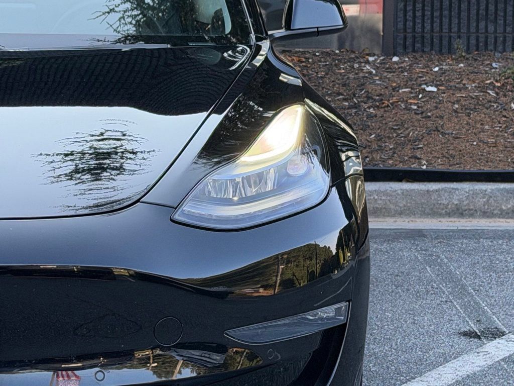 Used 2021 Tesla Model 3 Long Range AWD/4WD image 5