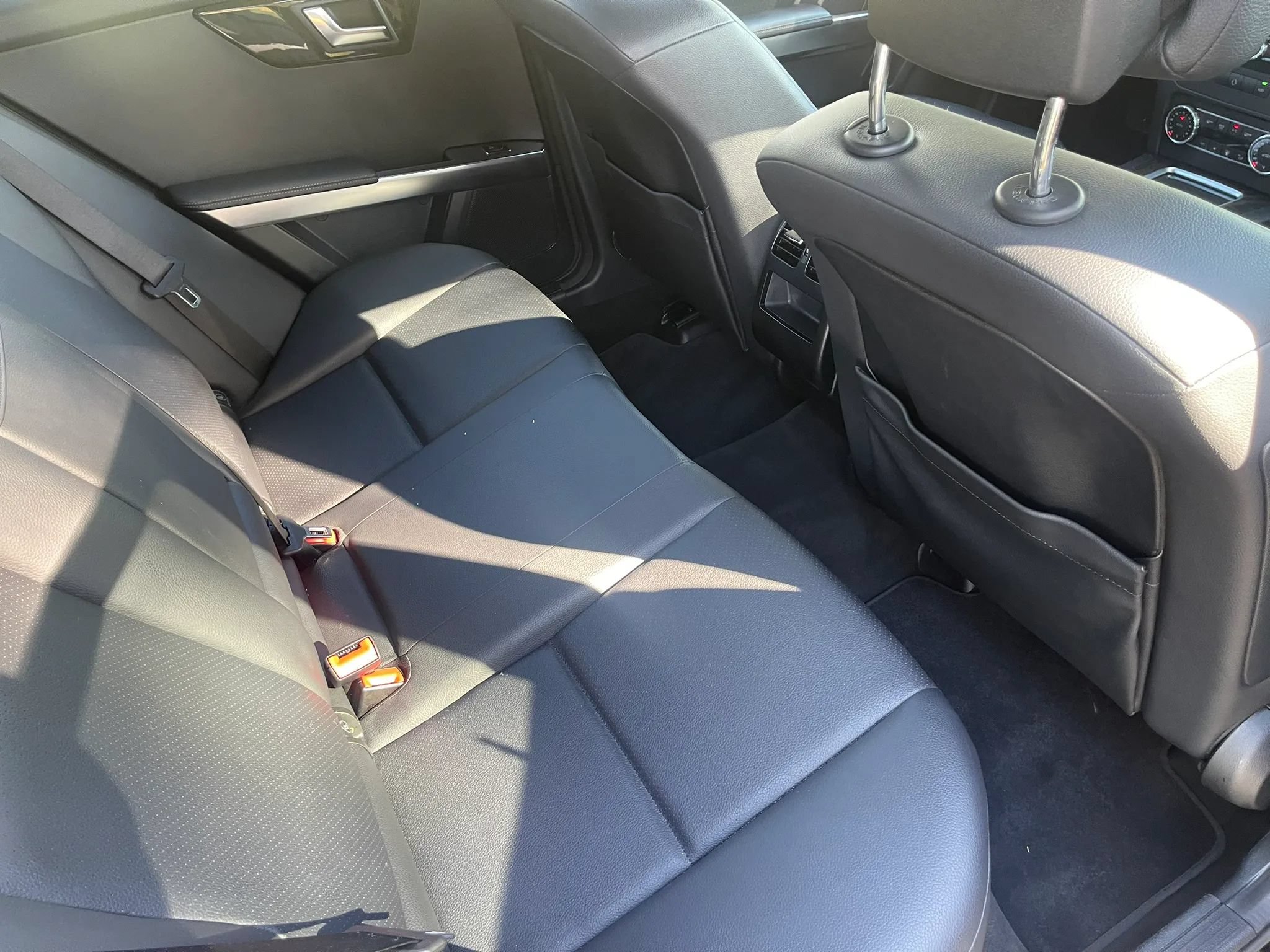 Used 2015 Mercedes-Benz GLK 350 4MATIC image 13