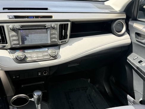 Used 2013 Toyota RAV4 XLE FWD image 7