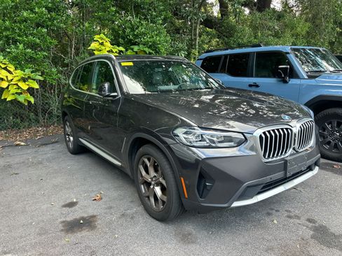 Used 2023 BMW X3 xDrive30i w/ Premium Package AWD/4WD image 3
