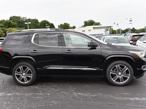 Used 2019 GMC Acadia Denali FWD image 5
