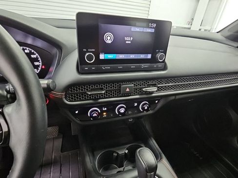 Used 2025 Honda HR-V Sport image 13
