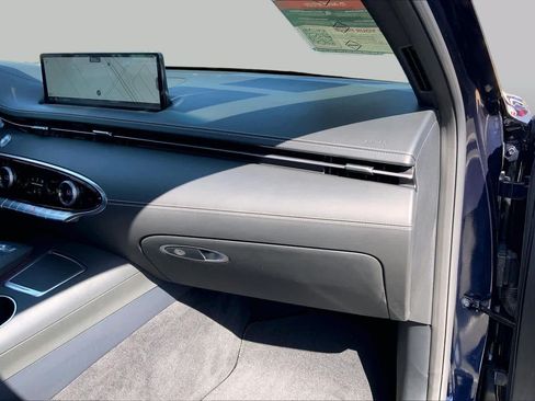 Used 2025 Genesis GV70 2.5T w/ Sport Prestige Package AWD/4WD image 18