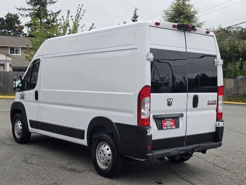 Used 2022 RAM ProMaster 3500 w/ Interior LED Lighting Group FWD image 5