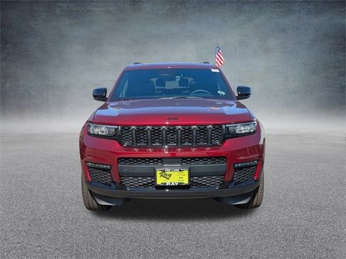 New 2025 Jeep Grand Cherokee L Limited w/ Black Appearance Package image 9