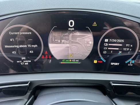 Certified 2025 Porsche Cayenne E-Hybrid Coupe AWD/4WD image 28