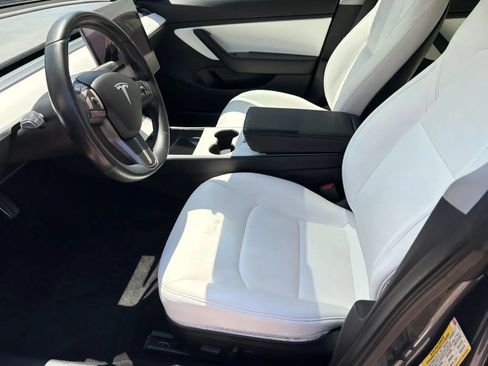 Used 2019 Tesla Model 3 Standard Range RWD image 11