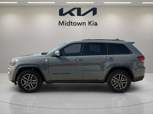 Used 2021 Jeep Grand Cherokee Trailhawk w/ Trailhawk Luxury Group AWD/4WD image 6