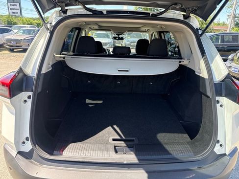 Used 2021 Nissan Rogue SV AWD/4WD image 14