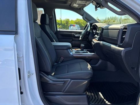 Used 2024 Chevrolet Silverado 1500 LT AWD/4WD image 21