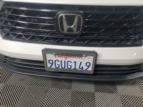 Certified 2023 Honda Accord EX image 10