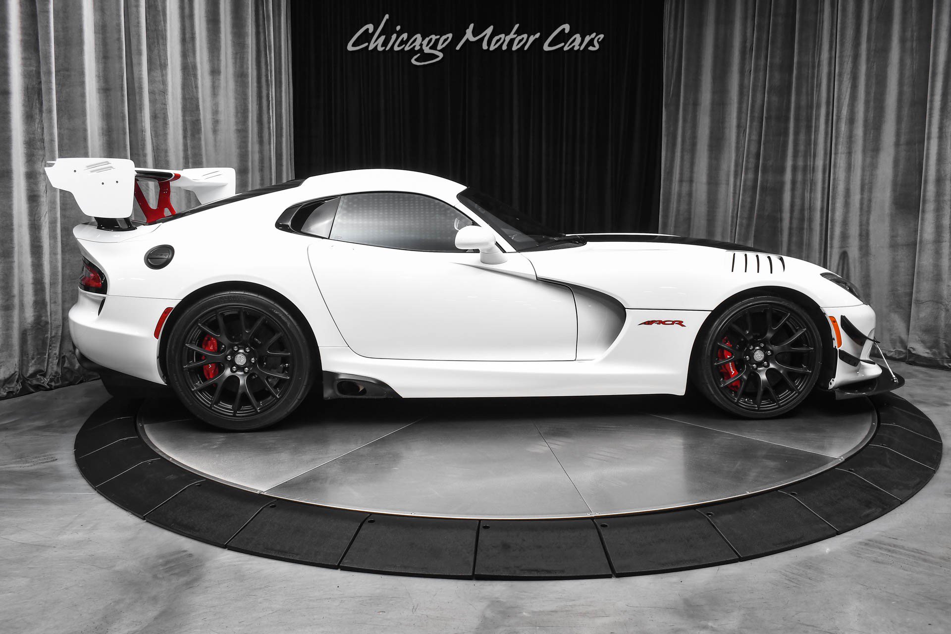 Used 2016 Dodge Viper ACR w/ Extreme Aero Package RWD image 39