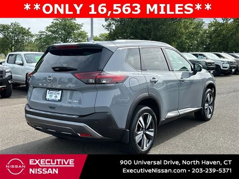 Certified 2022 Nissan Rogue SL image 2