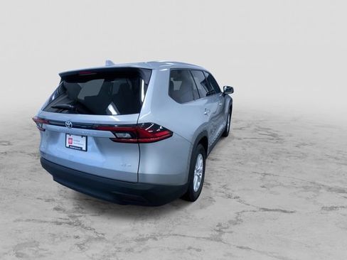 Certified 2025 Toyota Grand Highlander AWD image 10