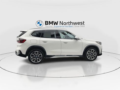 Used 2025 BMW X1 xDrive28i w/ Technology Package AWD/4WD image 4