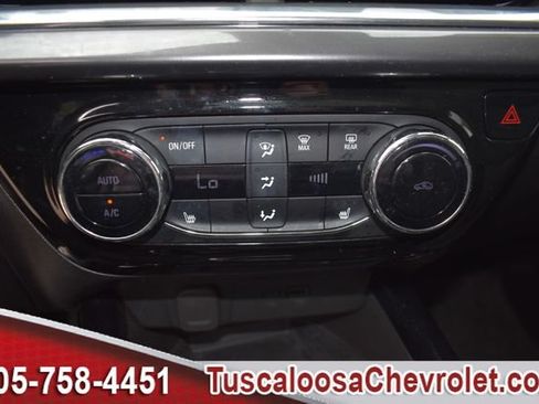 Used 2024 Chevrolet Trax ACTIV w/ Sunroof Package FWD image 37